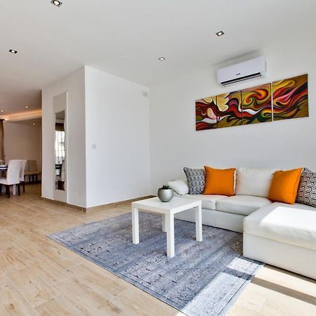 Appartement Sliema Duplex Penthouse With Sea Views & Private Terrace By Shortletsmalta Extérieur photo