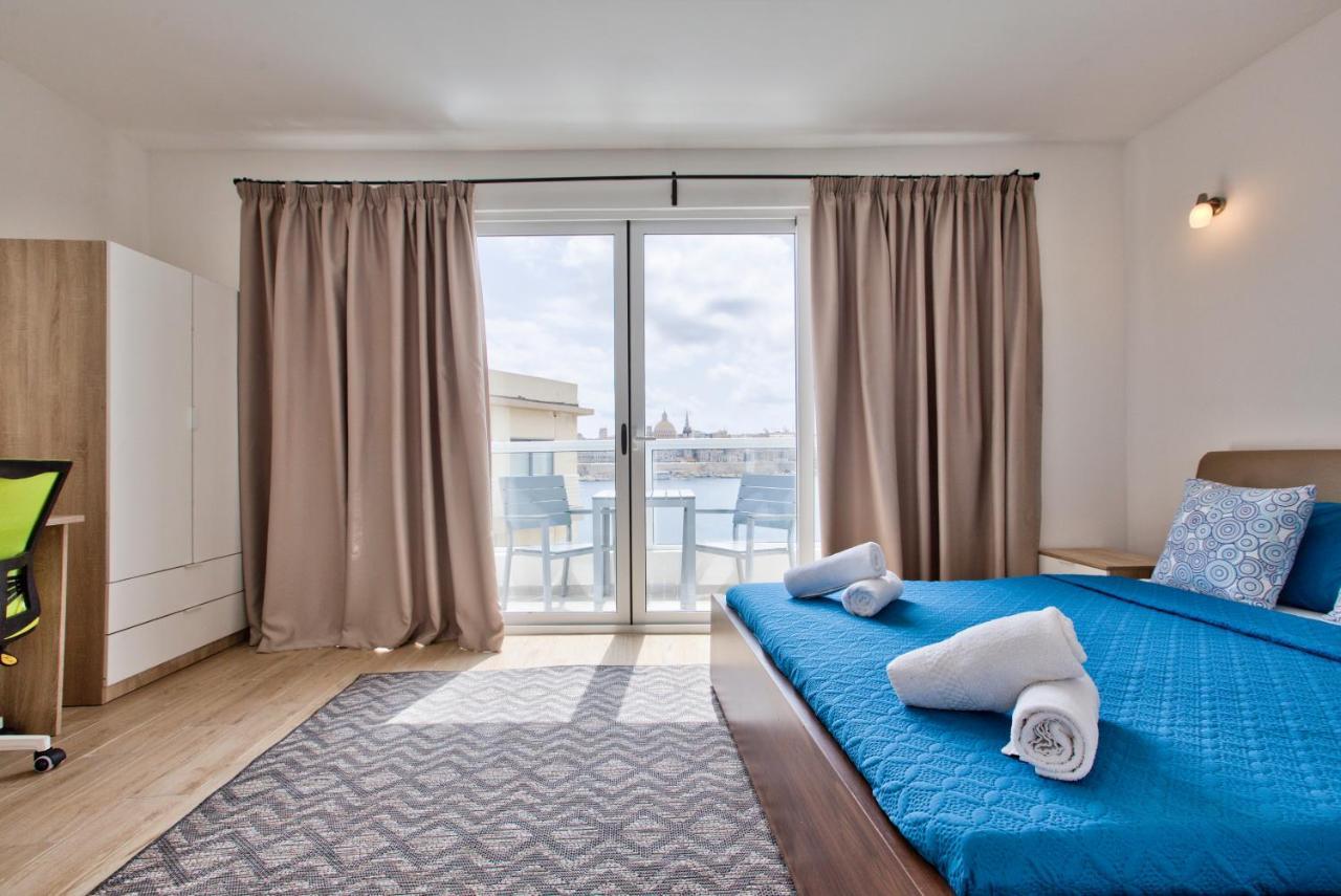 Appartement Sliema Duplex Penthouse With Sea Views & Private Terrace By Shortletsmalta Extérieur photo