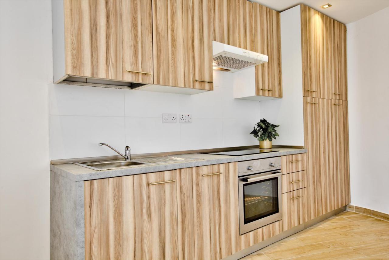 Appartement Sliema Duplex Penthouse With Sea Views & Private Terrace By Shortletsmalta Extérieur photo