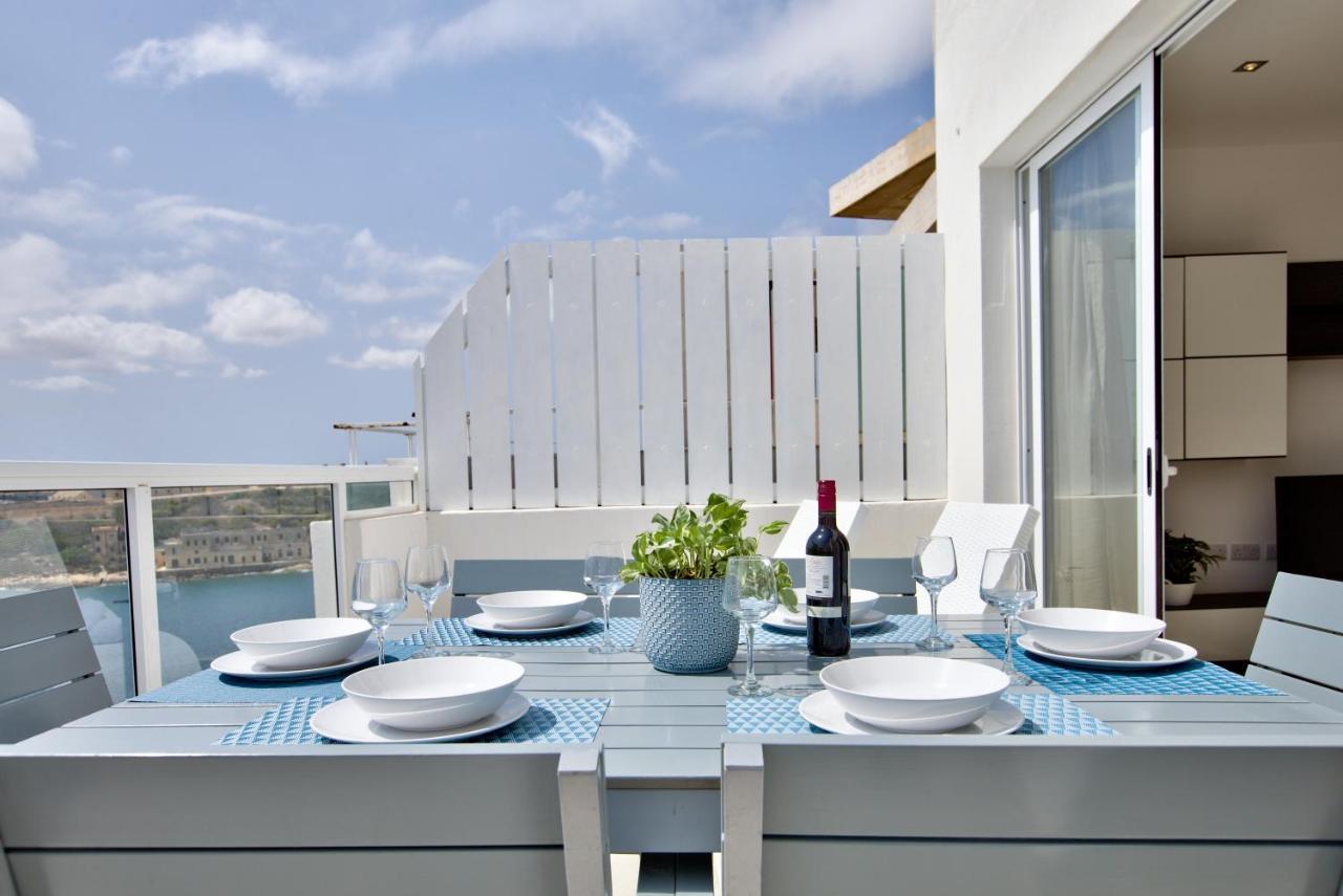 Appartement Sliema Duplex Penthouse With Sea Views & Private Terrace By Shortletsmalta Extérieur photo