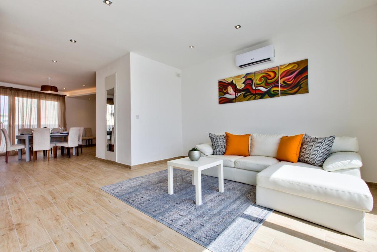 Appartement Sliema Duplex Penthouse With Sea Views & Private Terrace By Shortletsmalta Extérieur photo