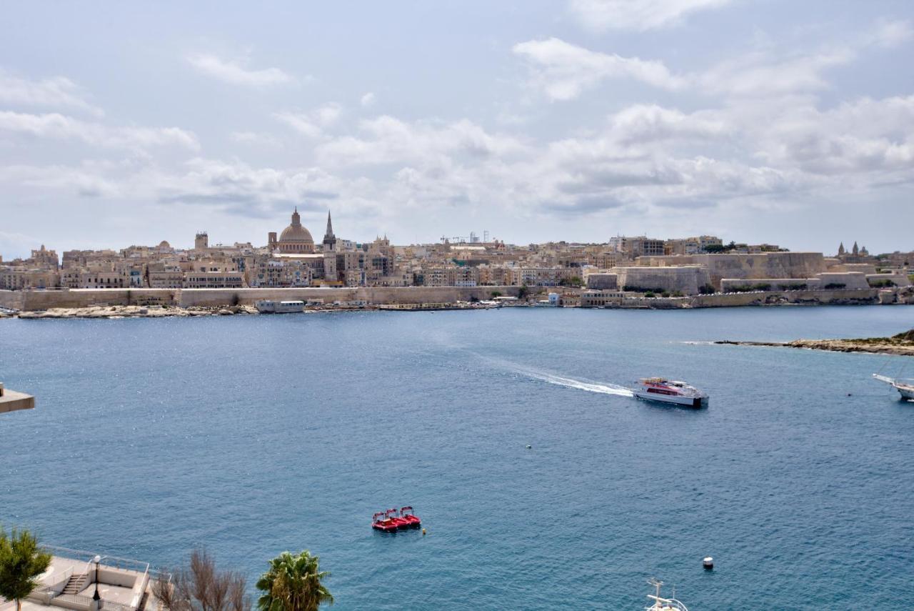 Appartement Sliema Duplex Penthouse With Sea Views & Private Terrace By Shortletsmalta Extérieur photo