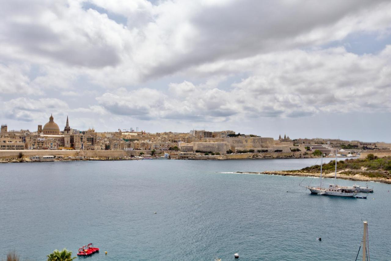 Appartement Sliema Duplex Penthouse With Sea Views & Private Terrace By Shortletsmalta Extérieur photo